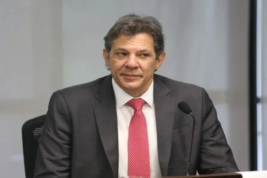 Empresa que não paga imposto e está tendo lucro passará a recolher, diz Haddad