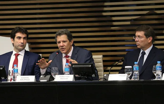 Haddad: gasoduto de Vaca Muerta não vai precisar de financiamento