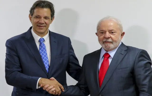 Haddad diz que vai conversar com Lula hoje sobre ações para setor automobilístico