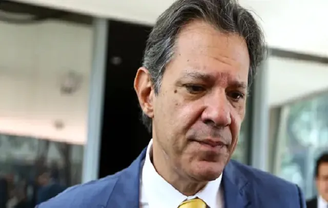 Haddad rebate Lindbergh e que ‘não fez pacto’ com BC sobre arcabouço