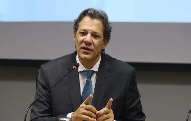 Haddad discute pauta econômica do segundo semestre com Lira