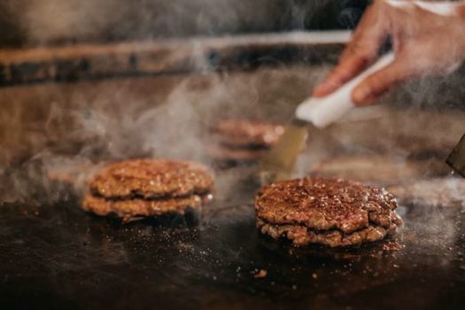 Dia do Hambúrguer (28) potencializa vendas nas hamburguerias da Região