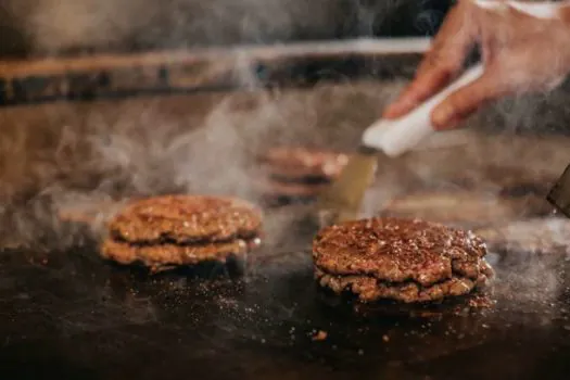 Em alta, mercado de hamburguerias não para de crescer e atrair mais empreendedores