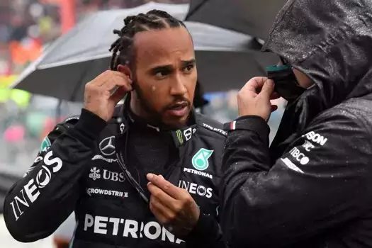 Sonhando com virada na F-1, Hamilton diz que 8° título seria “o mais importante”