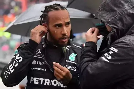 Hamilton trata decisão de título contra Verstappen como “só mais um campeonato”