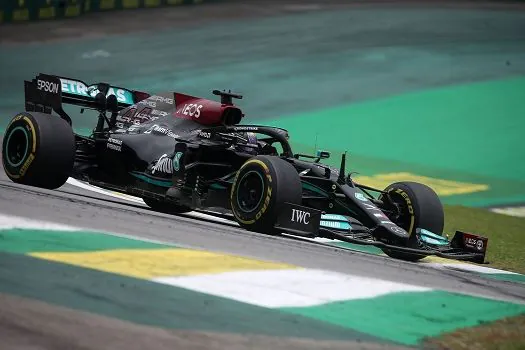 Hamilton é punido com 5 posições no grid de largada do GP de São Paulo