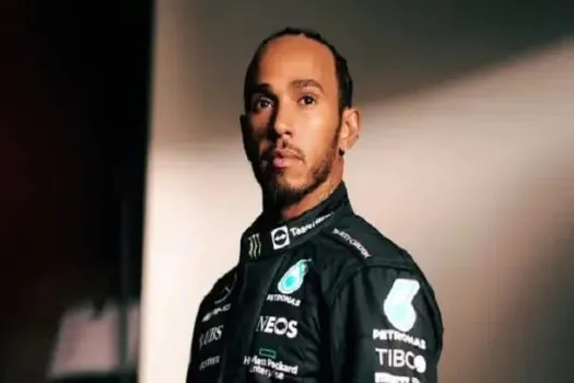 Hamilton surpreende e lidera 1º treino livre do GP de Mônaco de Fórmula 1