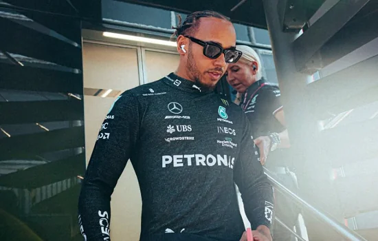 Mercedes troca motor e Hamilton perderá posições no grid do GP da Itália de F-1