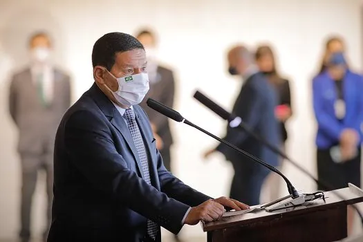 Mourão: Sistema político brasileiro sofre influência negativa da reeleição