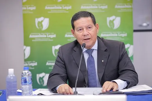 Comitê é ‘medida estratégica’ para debelar pandemia, diz Mourão