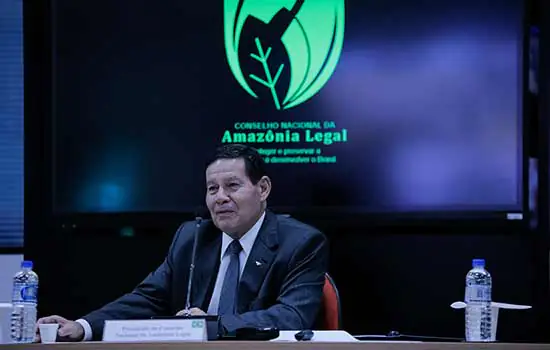 Mourão reclama novamente de medidas protecionistas contra o Brasil durante a crise