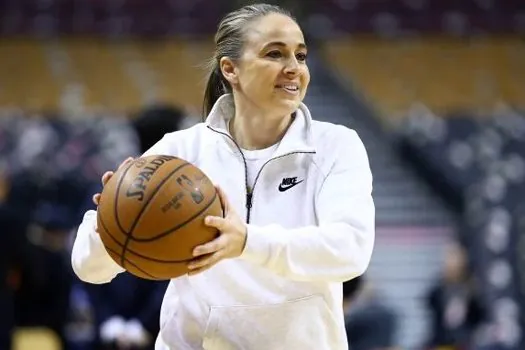 No Spurs, Becky Hammon fala sobre sonho de ser a 1ª treinadora da NBA