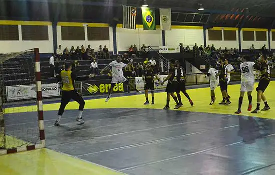 Handebol começa com pedreira para São Bernardo