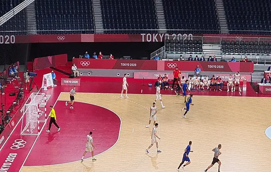 Brasil perde 3ª seguida no handebol masculino e se complica nos Jogos de Tóquio