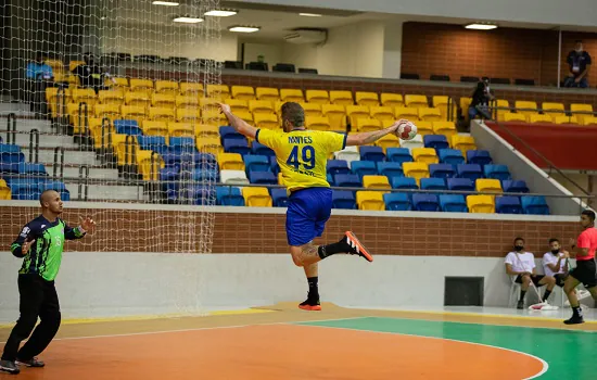 Seleção brasileira masculina de handebol bate Uruguai e vai à final do Sul-Centro