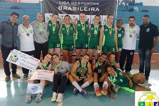 Handebol ribeirãopirense é campeão do Torneio Top Ball