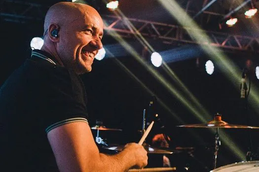 Baterista do Skank, Haroldo Ferretti é o convidado de Zeca Camargo no “Replay” desta sexta