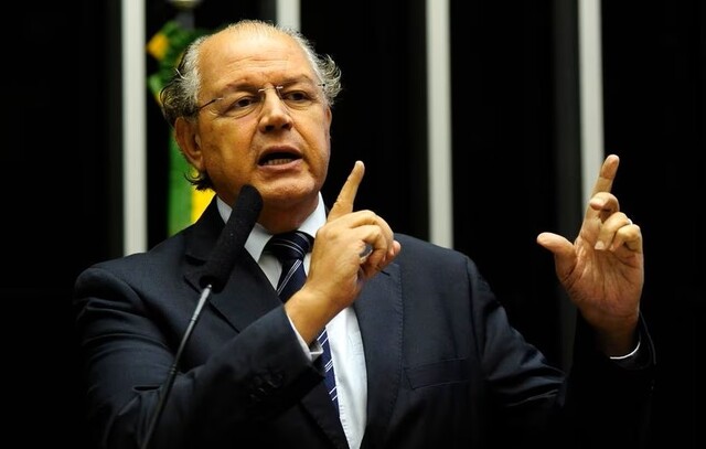 Luiz Carlos Hauly vai ocupar pela oitava vez uma cadeira de deputado federal