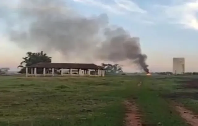 Helicóptero cai em fazenda em São Carlos