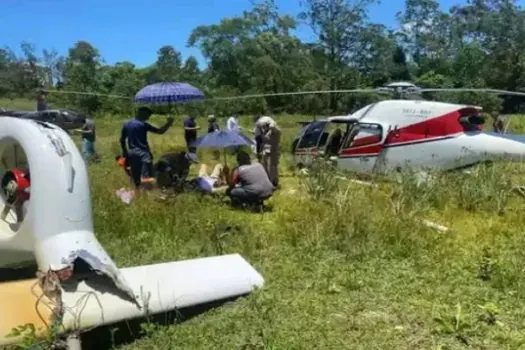 Helicóptero com turistas cai e deixa cinco feridos no Rio de Janeiro