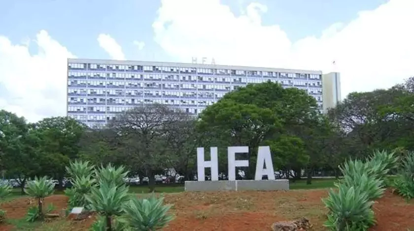 Bolsonaro chega a hospital das Forças Armadas em Brasília