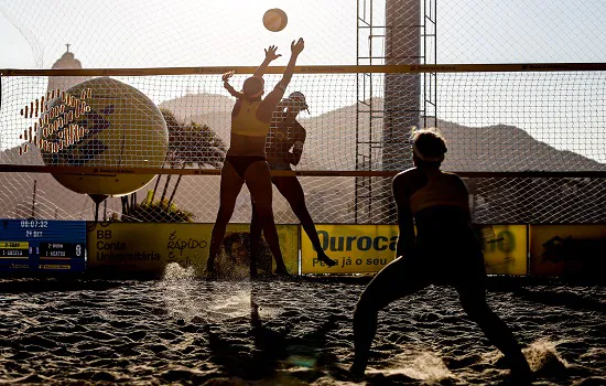 CBV homenageia duplas do vôlei de praia pelos 25 anos das medalhas olímpicas em Atlanta-96