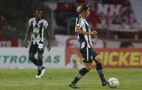 Honda pede para deixar o Botafogo e não defende mais o time carioca