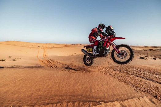 Após dia longo, disputa das motos segue equilibrada no Rally Dakar 2023