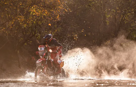 Equipe Honda Racing faz dobradinha entre as motos na 12ª etapa do Sertões 2022