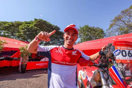 Bissinho Zavatti e Tiago Wernersbach comemoram os títulos de Rally Cross Country 2022