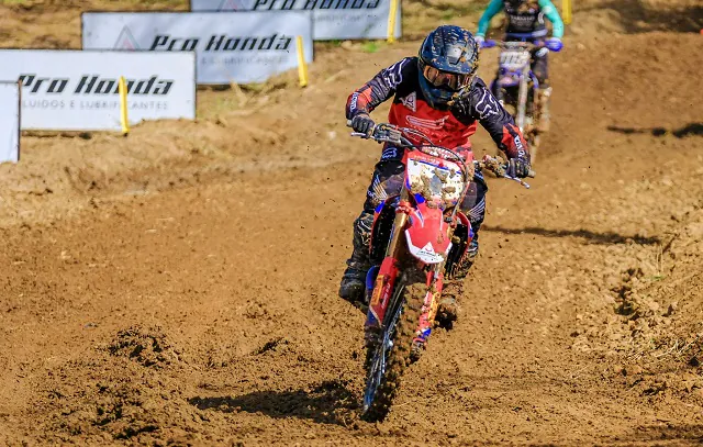 Honda Racing é destaque no primeiro dia de Brasileiro de Motocross em Interlagos