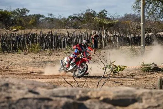 Honda Racing sai na frente no Sertões 2023