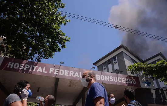 Quase um ano após incêndio