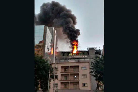 Hospital do Coração em São Paulo pega fogo