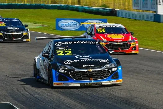 Stock Car: Hot Car Competições sofre com forte calor de Goiânia