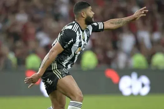 Hulk volta a reclamar de arbitragem após queda do Atlético-MG: “Não é chororô”