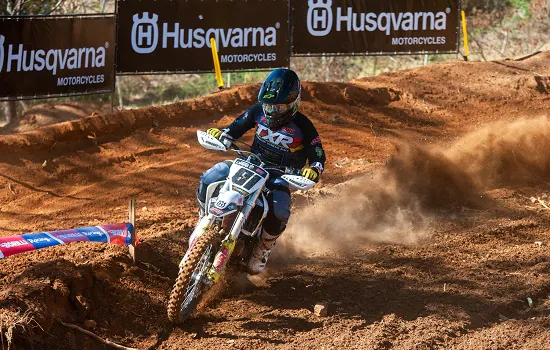 Husqvarna Power Husky/Goldentyre disputa a final do Brasileiro de Motocross