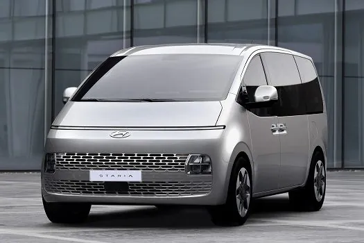 Time a bordo – Hyundai mostra detalhes de multivan Staria