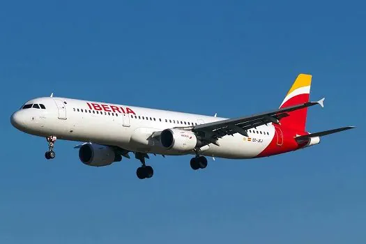 Governo multa Iberia em R$ 1,3 mi por erro que provocou cancelamento de passagens