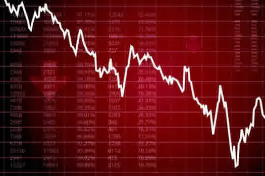 Coronavírus: Empresas brasileiras perdem mais de R$ 50 bi; Dólar em alta