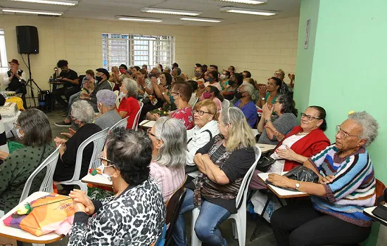 Campanha “Lugar de Idoso na Escola” reforça papel libertador do ensino