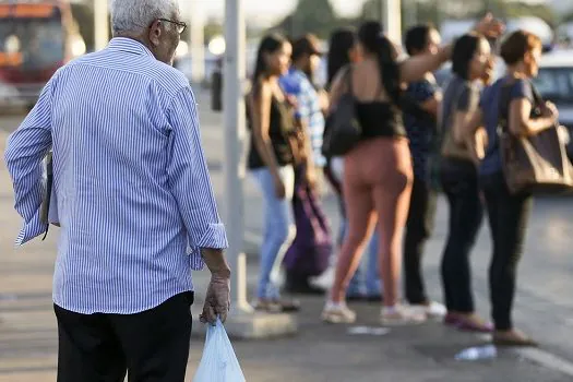 Gratuidade no transporte de idosos tem último dia para complementação