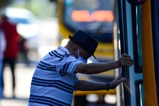 Prefeitura de SP retoma gratuidade nos ônibus para pessoas com mais de 60 anos