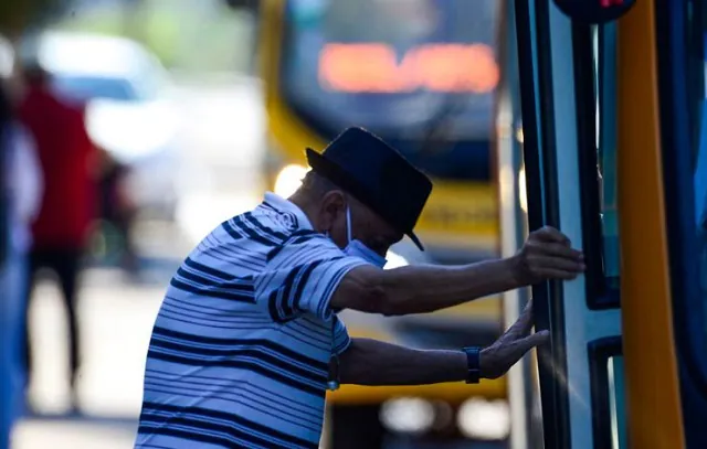 Prefeitura de SP retoma gratuidade nos ônibus para pessoas com mais de 60 anos