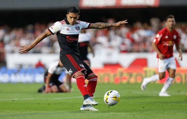 Igor Vinícius volta a sentir lesão no púbis e deve fazer cirurgia no São Paulo