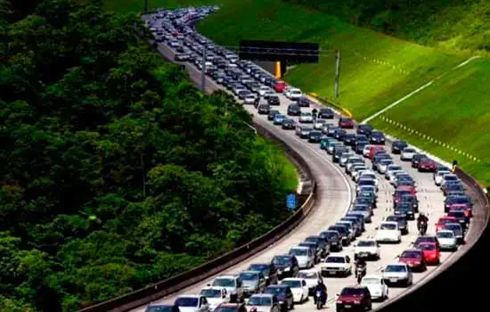 Previsão de trânsito no feriado de Nossa Senhora Aparecida