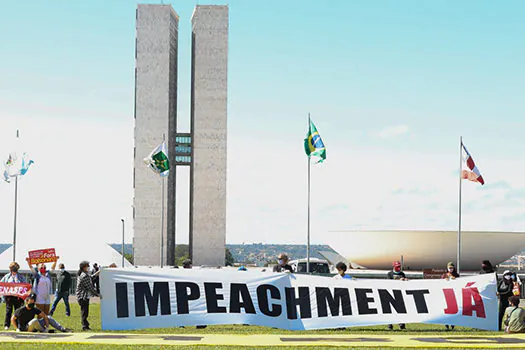 Oposição marca novos atos contra Bolsonaro e tenta pressão por impeachment