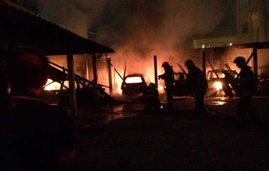 Carros da Prefeitura de Imaruí são incendiados e um suspeito foi detido