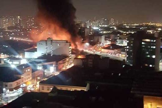 Incêndio atinge o Viaduto Grande São Paulo, na zona leste