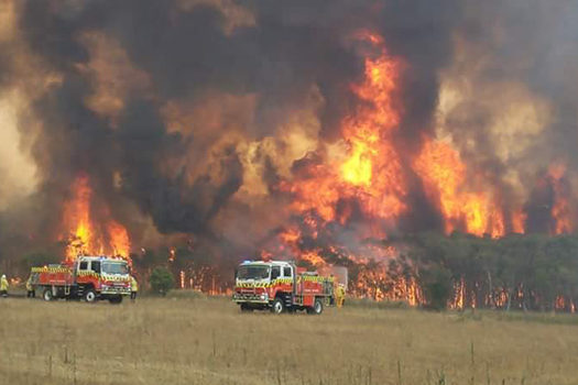 Incêndios: autoridades australianas pedem retirada de 240 mil pessoas